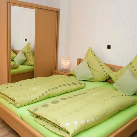 Alina 贝恩卡斯特尔-屈斯