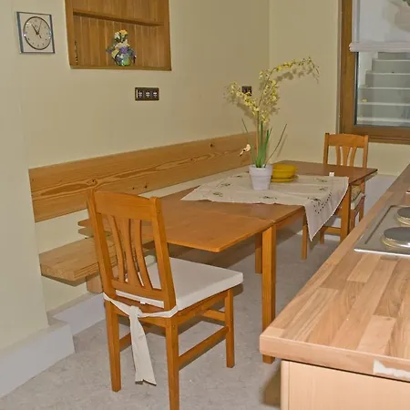 度假居 Alina 贝恩卡斯特尔-屈斯